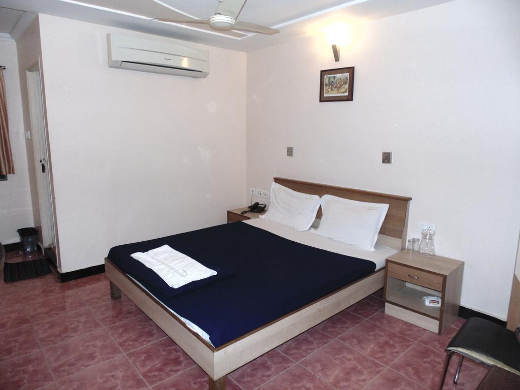 Hotel S R M Central Park Τσενάι Δωμάτιο φωτογραφία