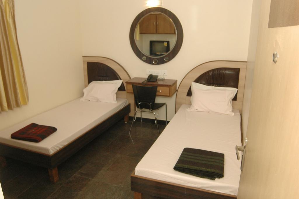 Hotel S R M Central Park Τσενάι Δωμάτιο φωτογραφία