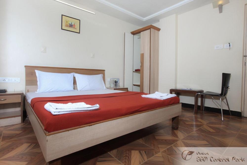 Hotel S R M Central Park Τσενάι Εξωτερικό φωτογραφία